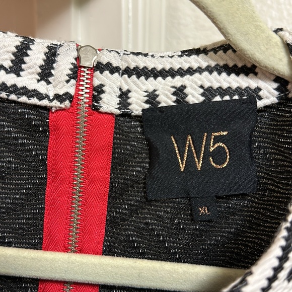 3/4 sleeve top - Picture 4 of 7